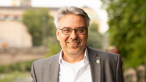 Dr. Stefan Massonet